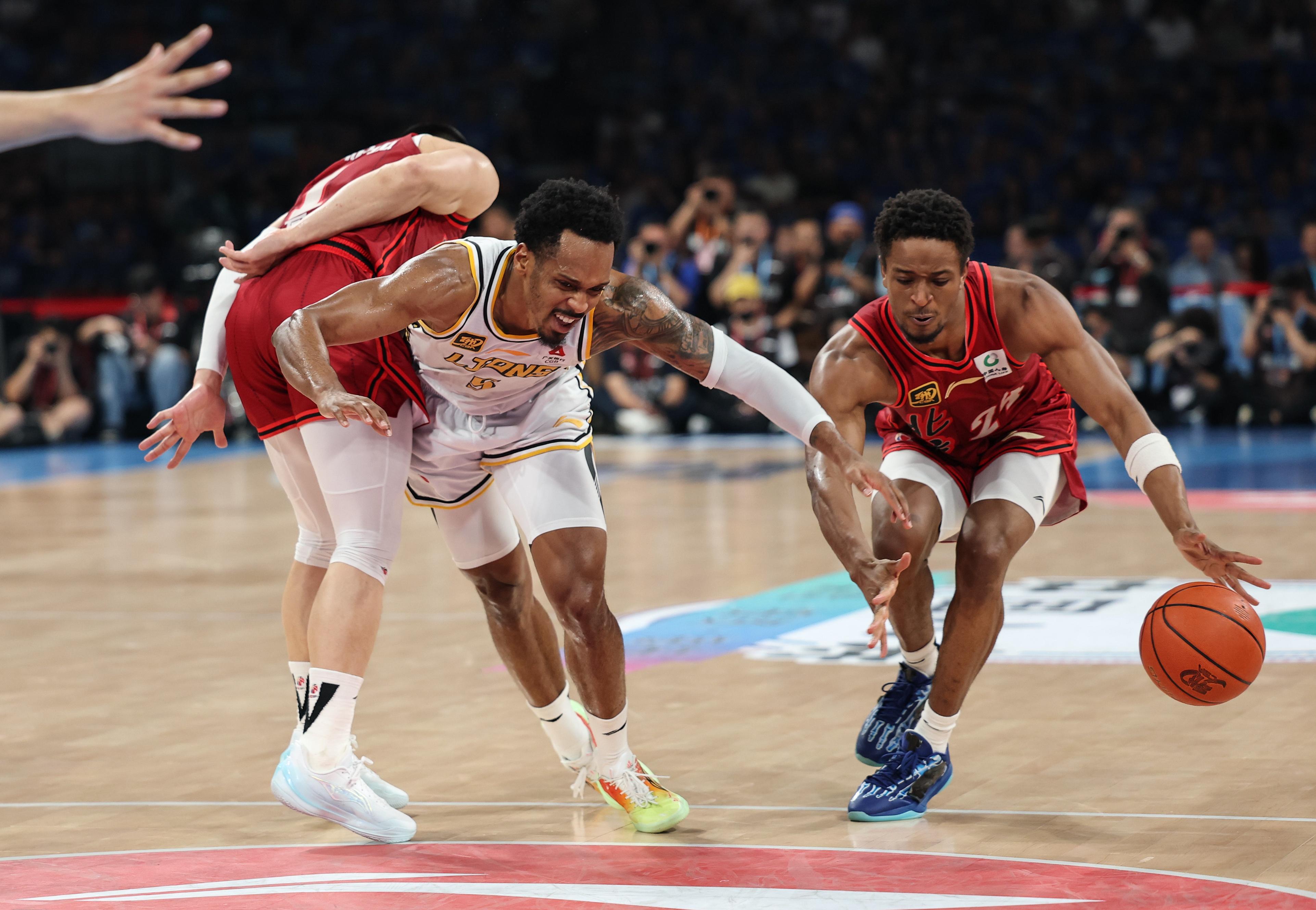 开云sports-关于欧篮联赛后走向成谜，底特律活塞强势反弹，底气十足，阵容厚度经受考验的信息-开云sports